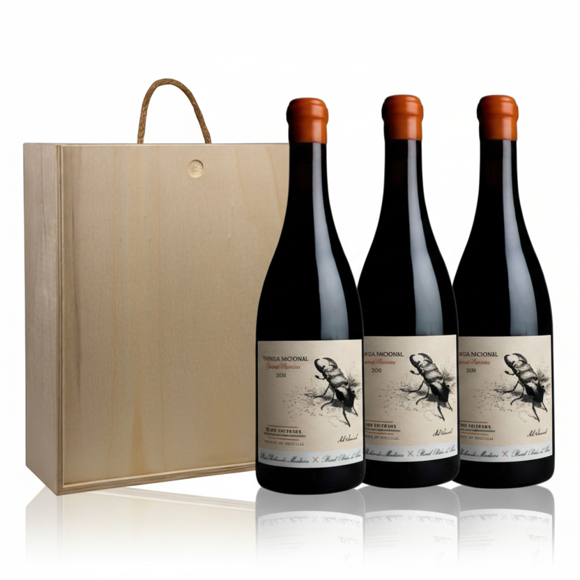 AD Scarab Touriga Nacional Grande Reserva Tinto 2018 - Conjunto 3grfs Douro